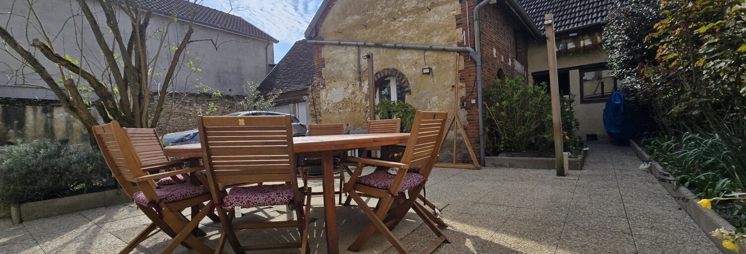 Maison 10 Pièces 216 m² à vendre à Sézanne (51120)