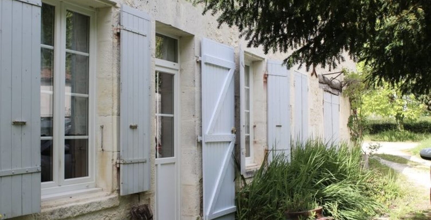 Charentaise de 8 pièces principales — photo 1