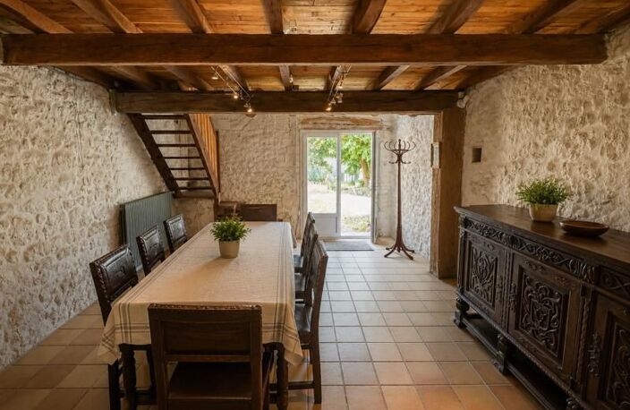 Charentaise de 8 pièces principales — photo 2