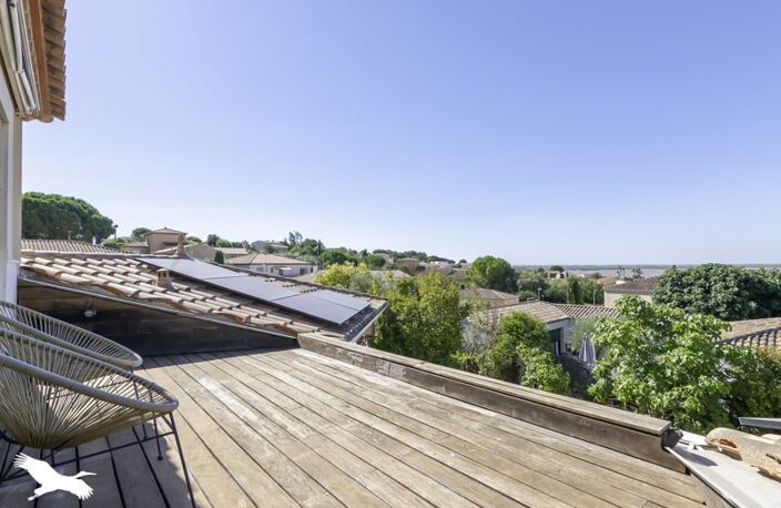 Villa de 5 pièces principales — photo 2