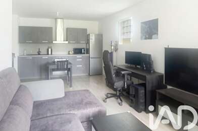 Appartement 3 pièces 240000 €