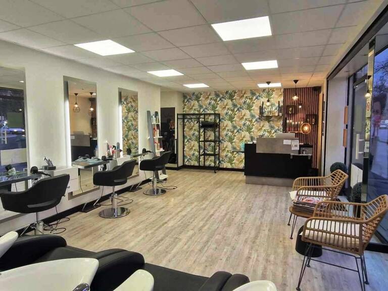 Vente Esthétique, Coiffure 55 m&sup2; — photo 1