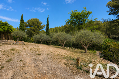 Terrain  370000 €