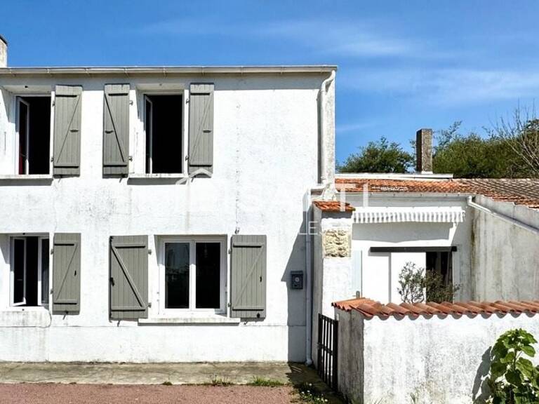Maison en pierre de 4 pièces principales — photo 1