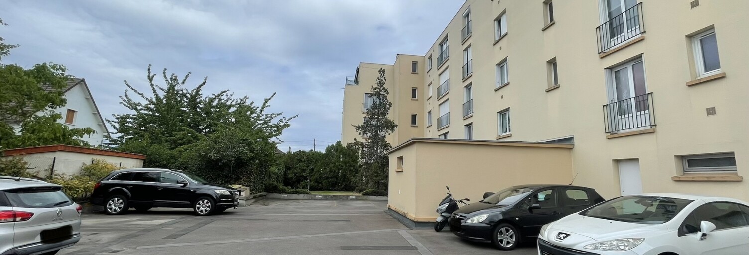 Garage  11 m² à vendre à Ablon-sur-Seine (94480)