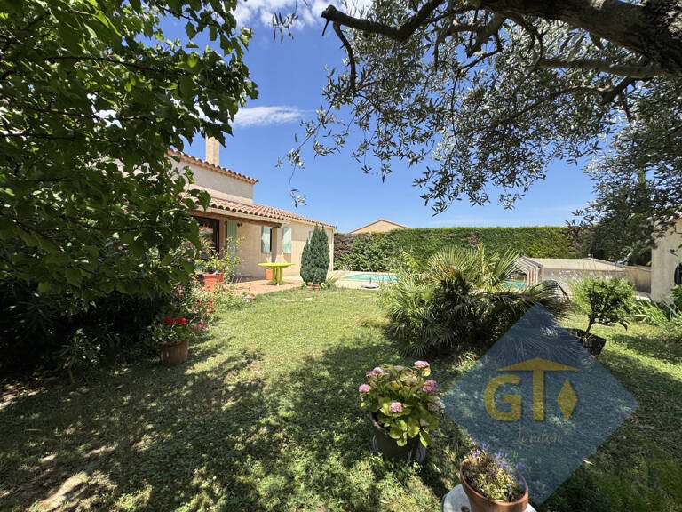 Maison de plain-pied 4 chambres avec piscine et grand garage — photo 1
