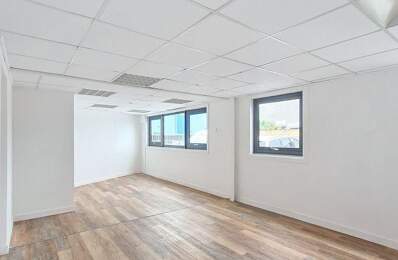 Location Bureaux 32 m&sup2; — photo du bien