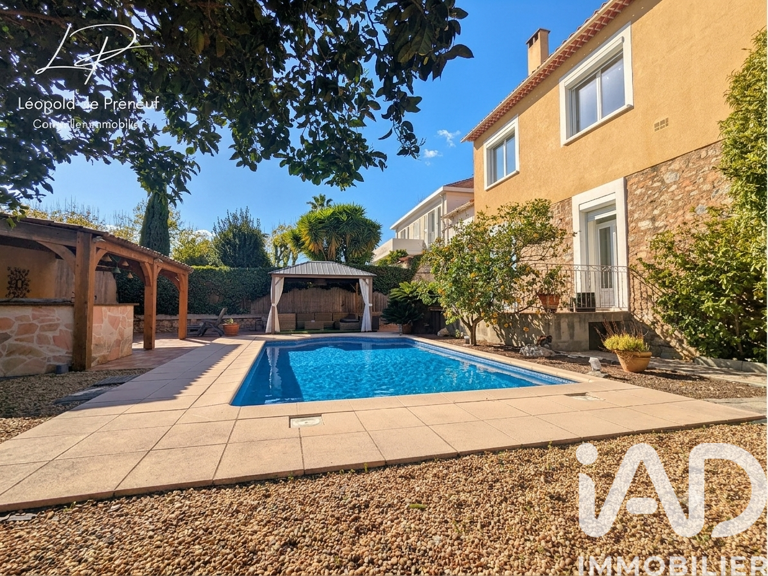 Vente Maison/villa 8 pièces — photo 1