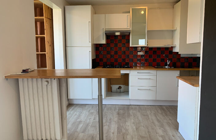APPARTEMENT 4 PIECES - 85 M2 - AIX EN PROVENCE — photo 3
