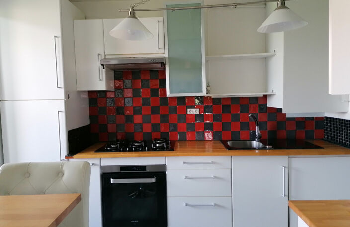APPARTEMENT 4 PIECES - 85 M2 - AIX EN PROVENCE — photo 4