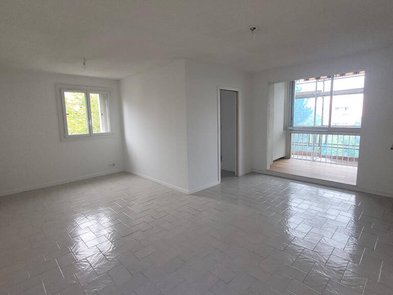 APPARTEMENT 4 PIECES - 85 M2 - AIX EN PROVENCE — photo 1