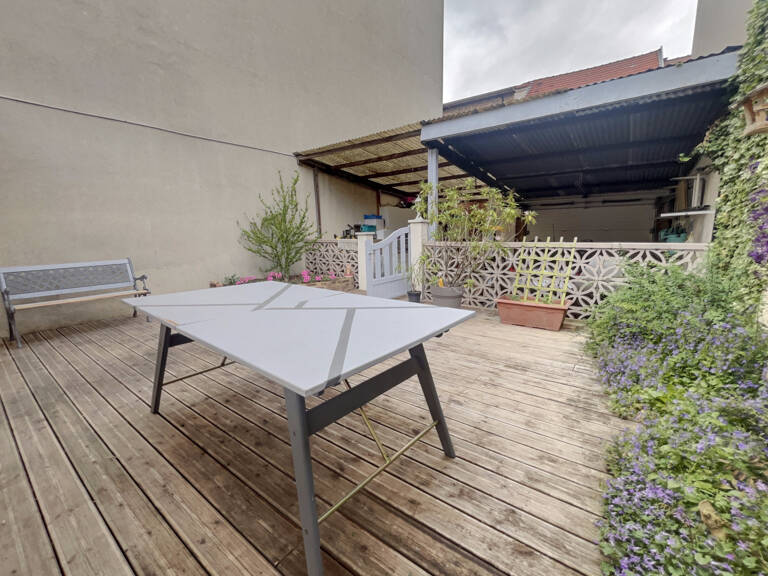 EN EXCLUSIVITE MAISON AVEC COUR ET GARAGE A REIMS — photo 1
