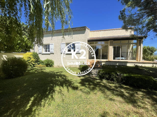 MAISON INDIVIDIUELLE 172 M² AU CALME — photo du bien