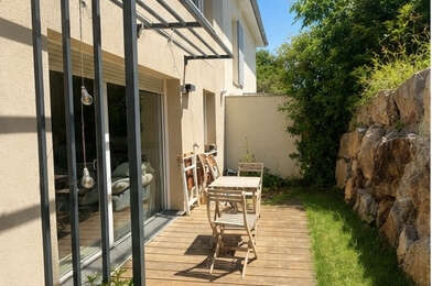 Appartement 3 pièces 235000 €