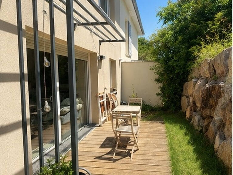 Superbe T3 en duplex lumineux, terrasse sans vis à vis, jard — photo 1