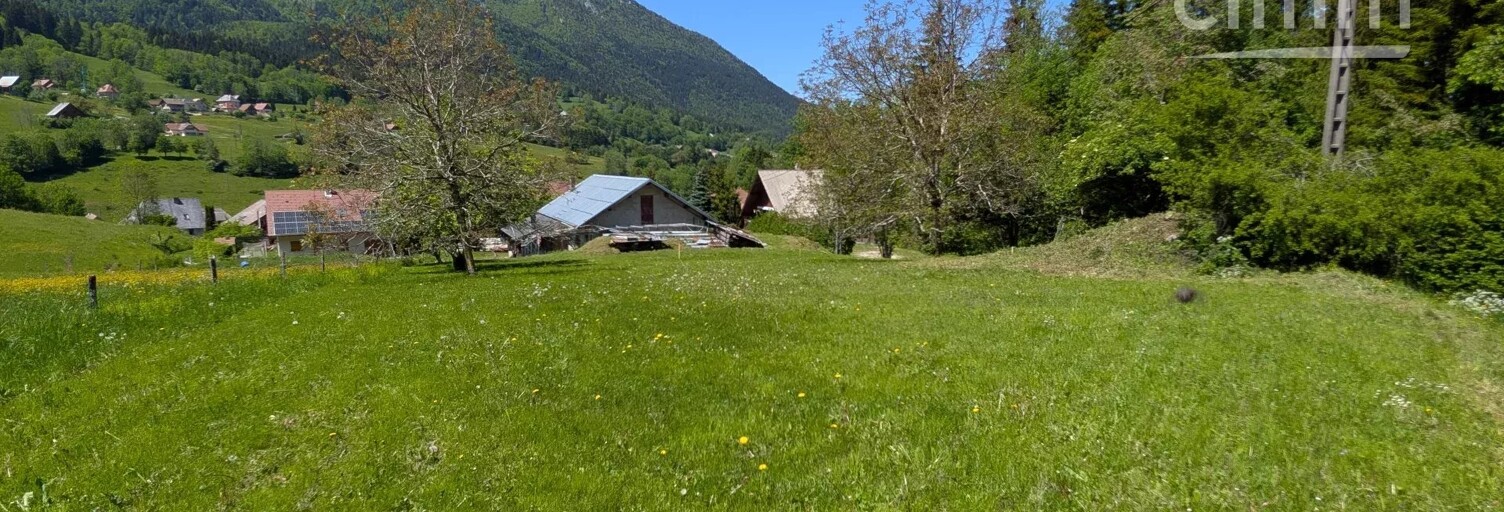 Terrain  1310 m² à vendre à Saint-Pierre-d'Entremont (38380)
