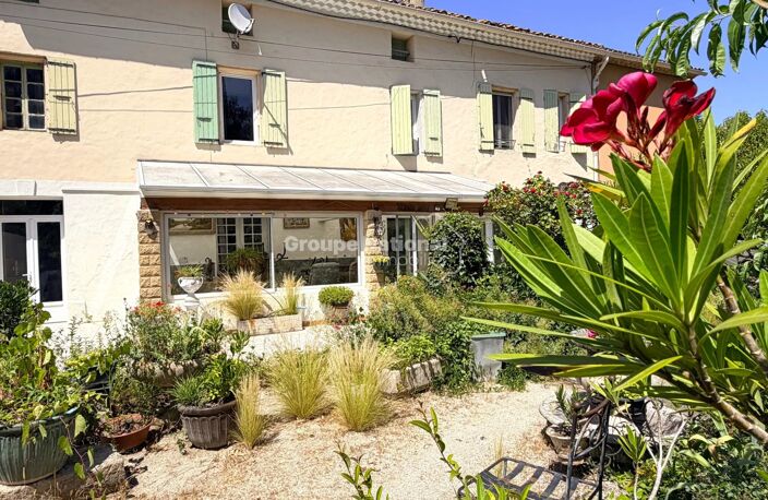 COURTHEZON - MAS DE 225 M² EN CAMPAGNE — photo 4