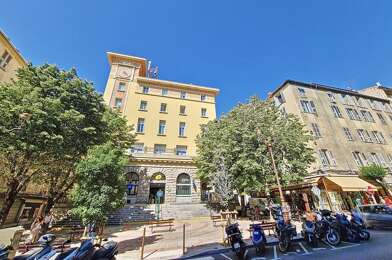 Appartement 4 pièces 1130 €