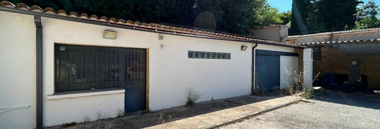 Local industriel  97 m² à louer à Nîmes (30900)
