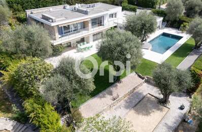 VILLA AVEC PISCINE — DOMAINE PRESTIGIEUX ET RECHERCHÉ VALBONNE — photo du bien