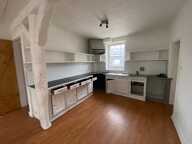 Plouarzel - Immeuble de trois locaux commerciaux et de trois appartements loués — photo 2