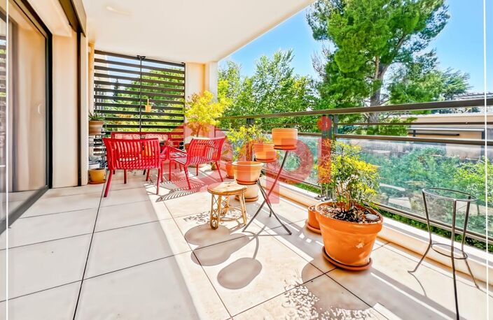 EXCLUSIVITE - APPARTEMENT - STANDING - T3 - GRANDE TERRASSE - GARAGE DOUBLE — photo 2