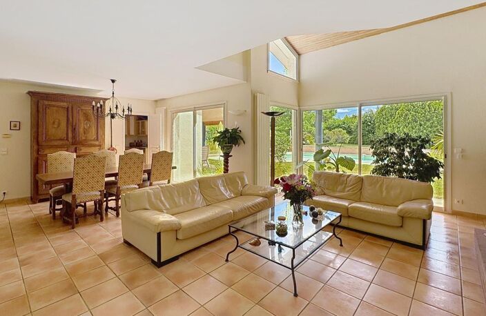 SAINT JEAN : Maison d'architecte familiale avec piscine et environnement privilégié — photo 4