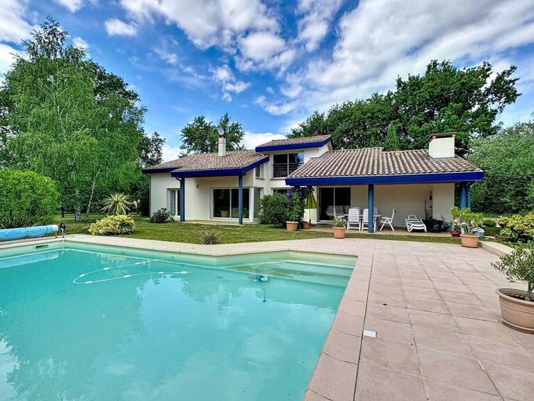SAINT JEAN : Maison d'architecte familiale avec piscine et environnement privilégié — photo 1