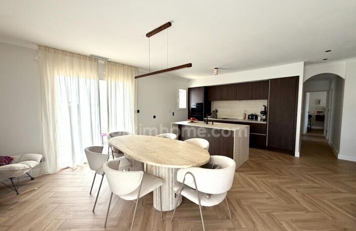 VILLA DE PLAIN-PIED ENTIEREMENT RENOVEE – PISCINE – GARAGE – AIGUES-MORTES — photo 2