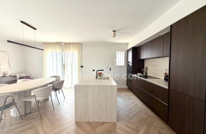 VILLA DE PLAIN-PIED ENTIEREMENT RENOVEE – PISCINE – GARAGE – AIGUES-MORTES — photo 4