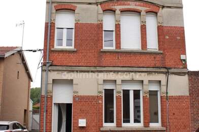 Maison 5 pièces 900 €