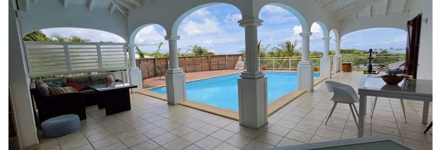Maison 4 Pièces 161 m² à vendre à Sainte-Rose (97115)