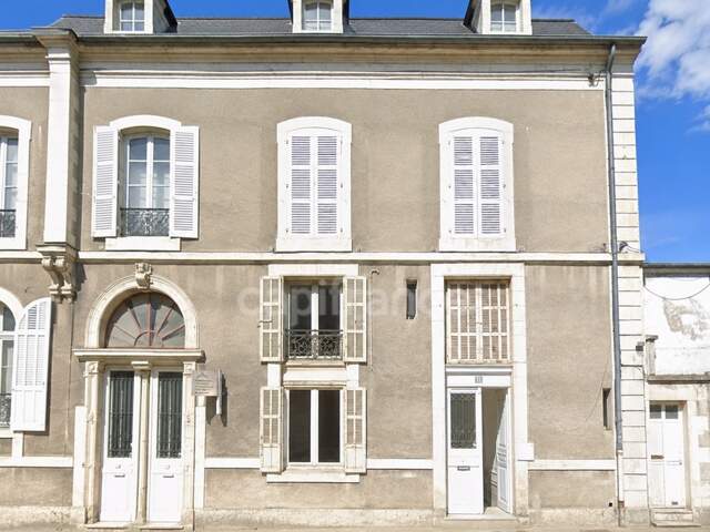 À vendre – Immeuble hyper centre de Nevers — photo du bien