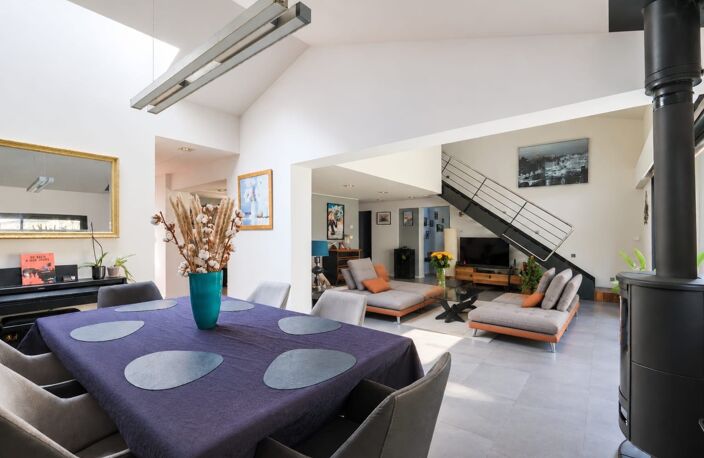 Maison à vendre 7 pièces MARTIGNAS SUR JALLE (33) — photo 2
