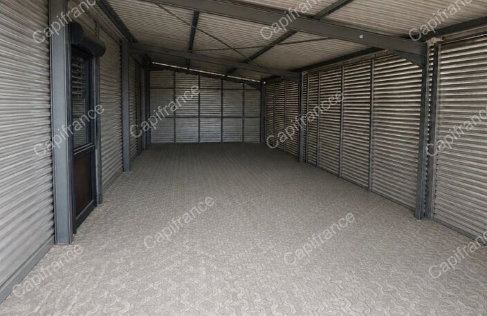 Magnifique HANGAR  de 500 m2 plus annexes avec parking béton à SOULA — photo 2