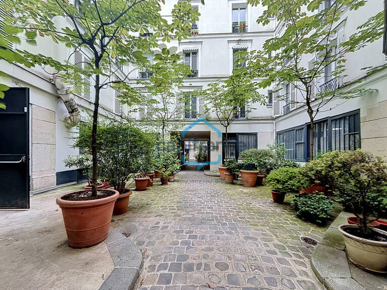PARIS XIe – À DEUX PAS DU CANAL SAINT-MARTIN — photo 1