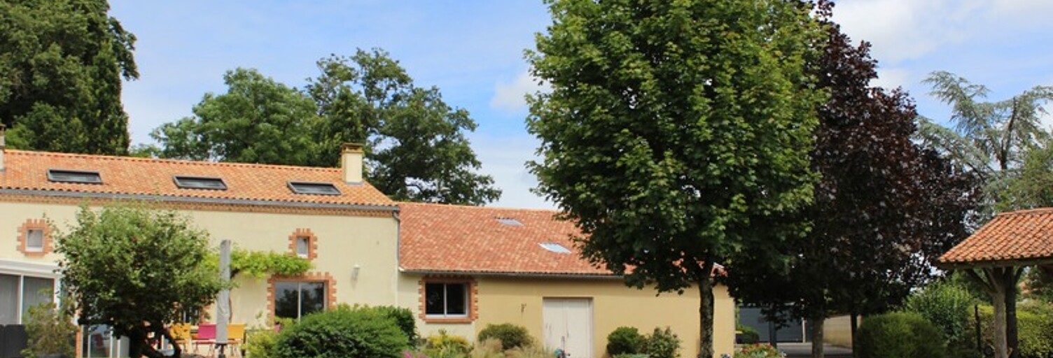Maison 8 Pièces 252 m² à vendre à Cholet (49300)
