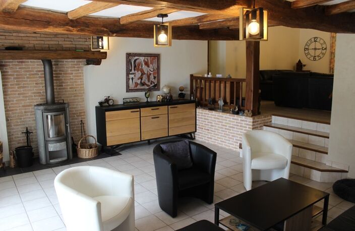 Dpt Maine et Loire (49), à vendre proche  de Cholet, maison de caractère avec 6 chambres sur 3750 m² de terrain + dépendance — photo 3