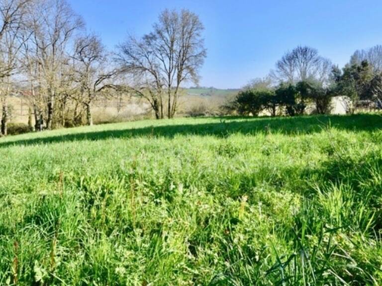 Terrain de 1 139,00 m² à PUYMICLAN (47) — photo 1