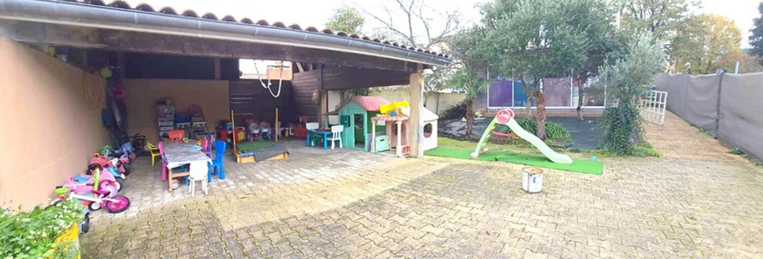 Maison 9 Pièces 270 m² à vendre à La Ville-Dieu-du-Temple (82290)