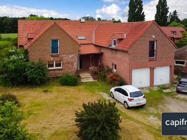 Volumes exceptionnels, semi plain-pied, appartement indépendant et parcelle de plus de 2 200 m² — photo du bien