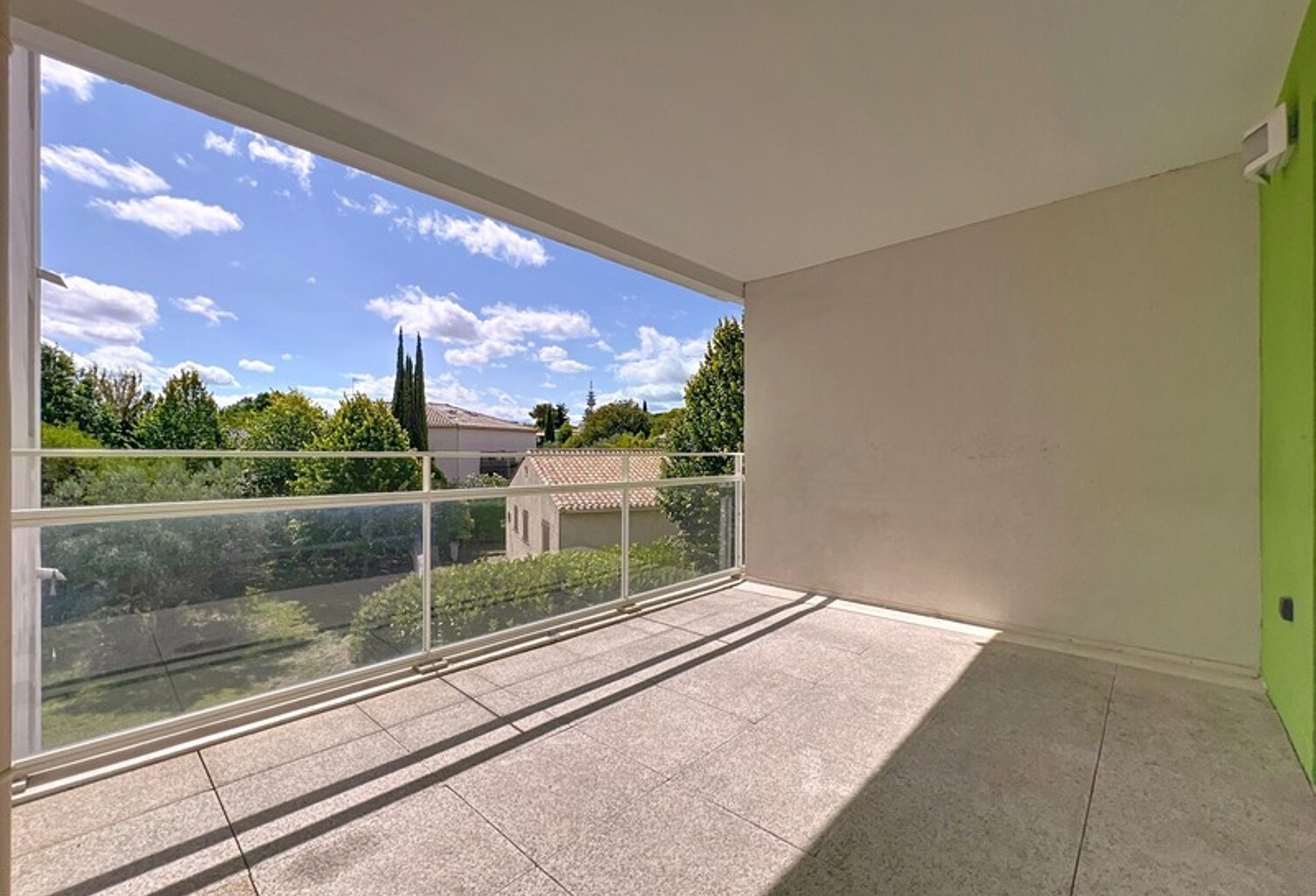 Appartement à vendre 2ème étage avec ascenseur, 3 pièces - 61 m2 + terrasse 11,30 m2 + parking couvert sécurisé — photo 1