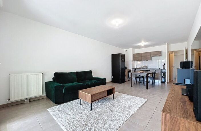 Appartement à vendre 2ème étage avec ascenseur, 3 pièces - 61 m2 + terrasse 11,30 m2 + parking couvert sécurisé — photo 2