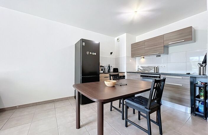 Appartement à vendre 2ème étage avec ascenseur, 3 pièces - 61 m2 + terrasse 11,30 m2 + parking couvert sécurisé — photo 4