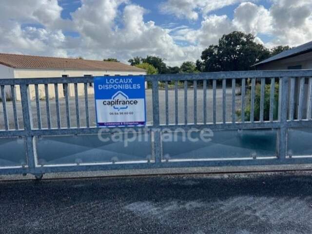 A PROXIMITÉ DE SAINTES (17100) Ensemble immobilier  à vendre — photo du bien