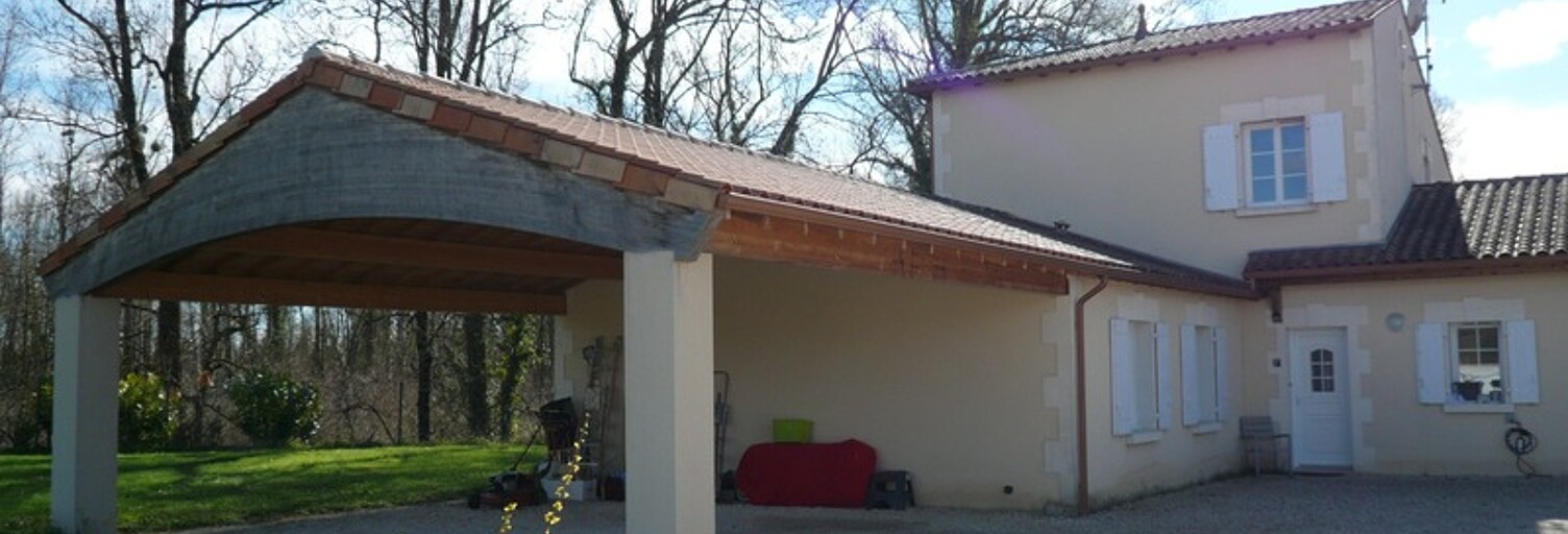 Maison 9 Pièces 200 m² à vendre à Ars (16130)