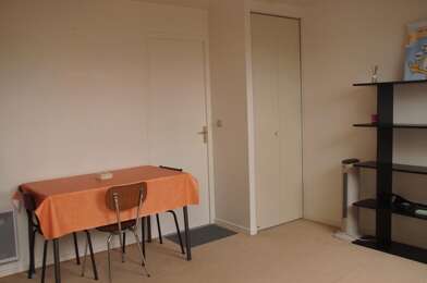 Appartement 1 pièces 700 €