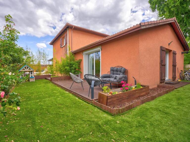 Maison familiale, piscine, jacuzzi et espaces extérieurs — photo 1