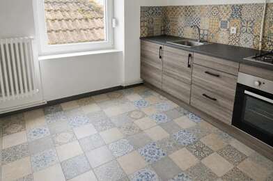 Appartement 22 pièces 375000 €