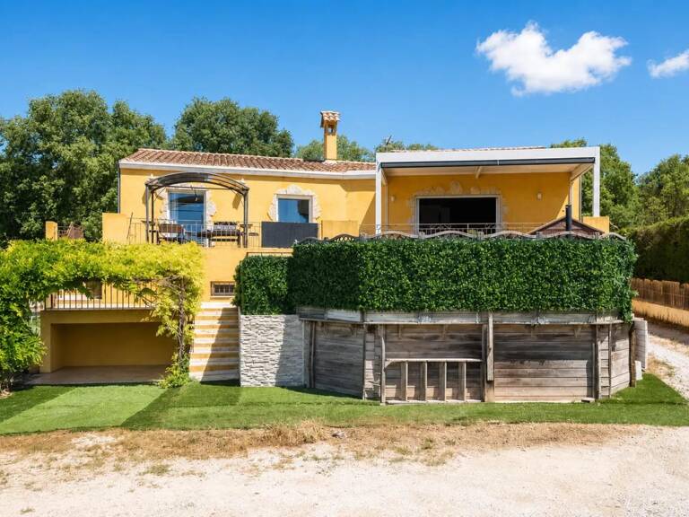 Maison de 6 pièces de 140 m² à Bouc-Bel-Air — photo 1